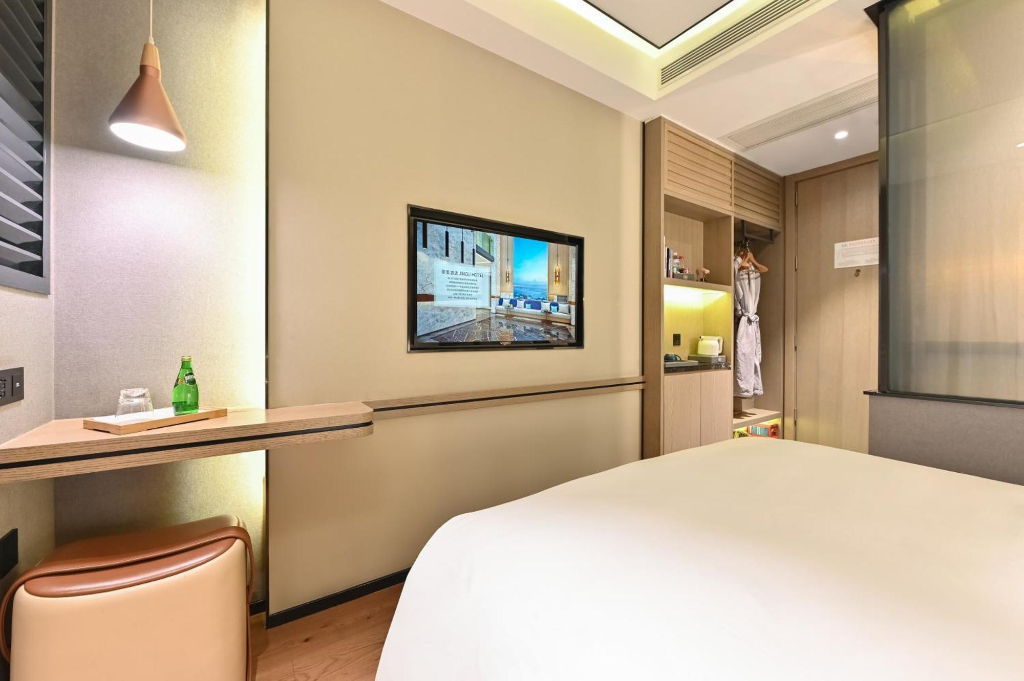 Jingli Hotel Beijing Heshenghui Dajiaoting Subway Station Branch Exterior photo