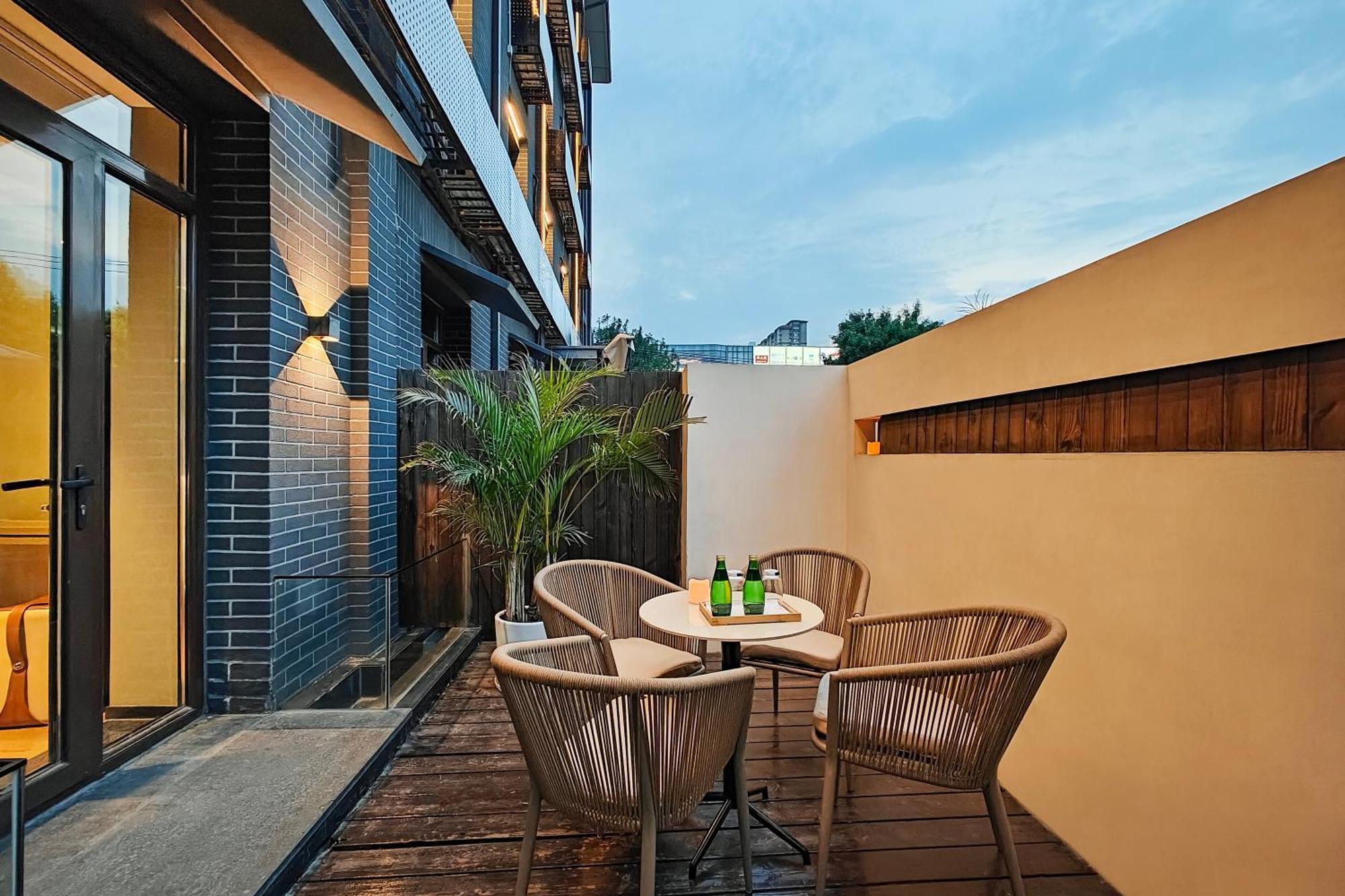 Jingli Hotel Beijing Heshenghui Dajiaoting Subway Station Branch Exterior photo